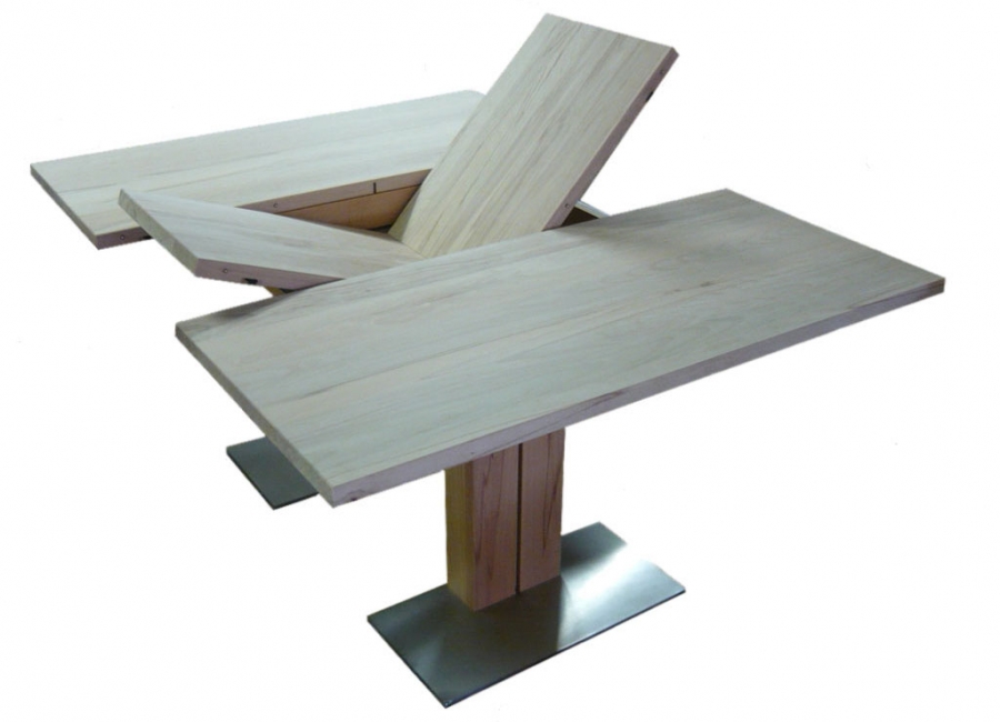 Čtvercový stůl Julia z masivního dřeva